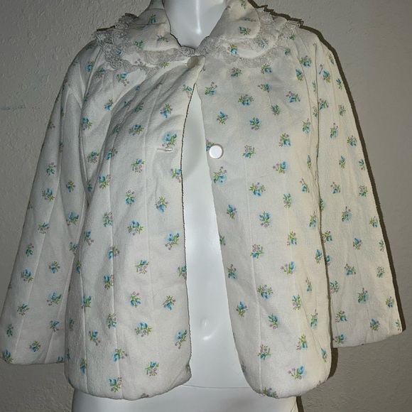 Vintage paper tag button up pajama top 🪻 - Picture 2 of 3